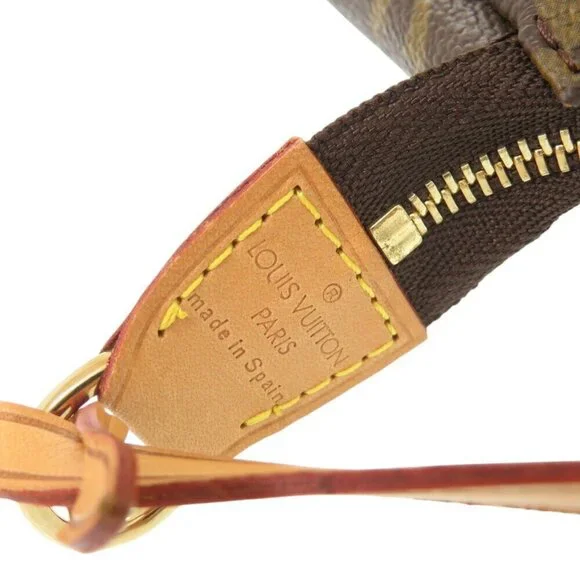 LOUIS VUITTON Authentic Brown Monogram Pochette Pouch - Picture 8 of 11
